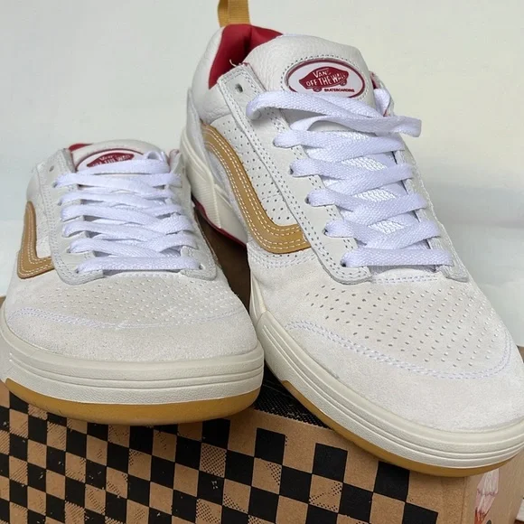 Vans WMNS Zahba Vintage Sport White Multi
VN0007QQJ5K
Sneakers - Picture 11 of 16